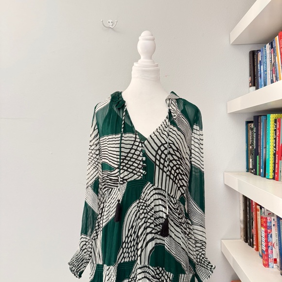Anthropologie Marais Green Printed Chiffon Maxi Dress Size XS - Picture 6 of 15